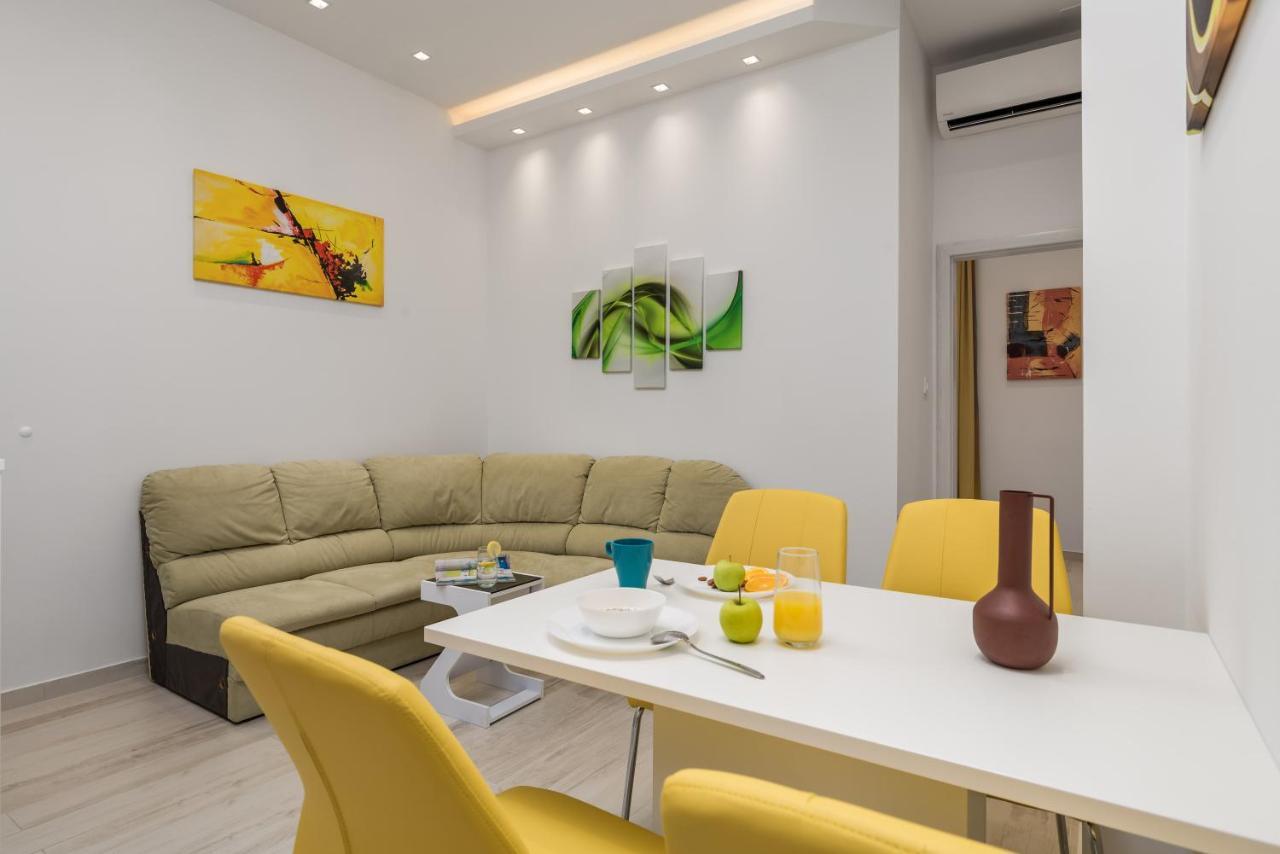 Lux Apartments Рийека Екстериор снимка