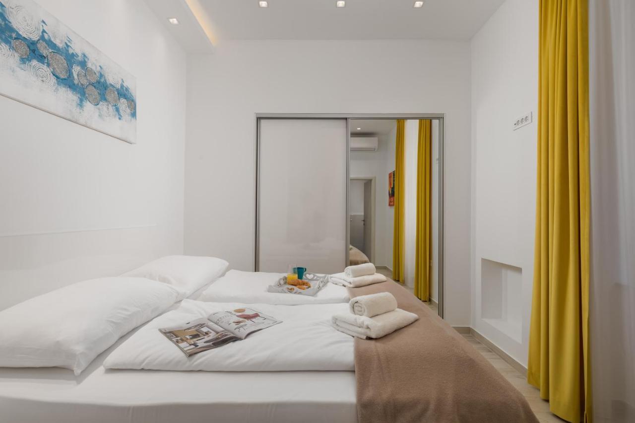 Lux Apartments Рийека Екстериор снимка