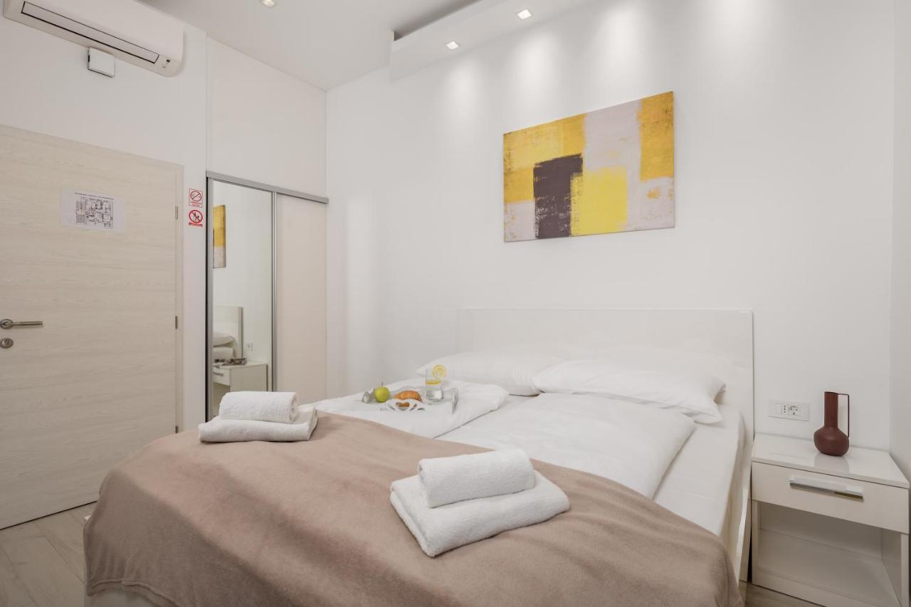 Lux Apartments Рийека Екстериор снимка